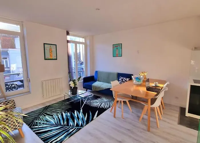 Poppy-idealement Situe Entre Gare Gdpalais&centre Apartman *